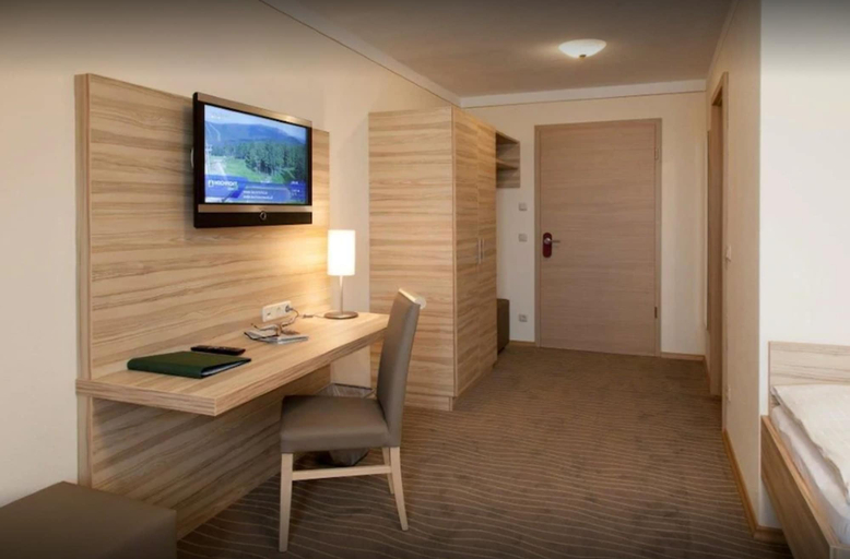 Others 5, Hotel Strasshof, Pfaffenhofen an der Ilm