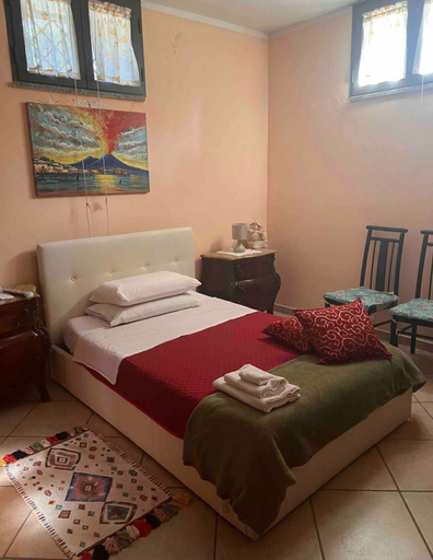Bedroom 5, Vesuvium garden b&b, Napoli