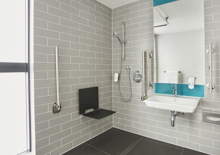Bathroom 5, Holiday Inn Express FLEET by IHG, Hampshire