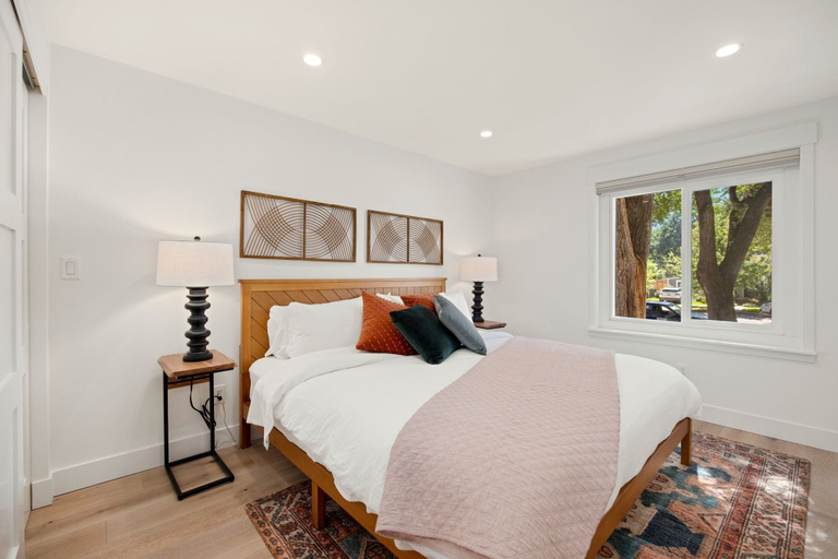 Bedroom 3, Elegant Old Town Charm – Walk to Csu and Downtown, Larimer