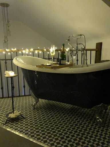 Bathroom 2, Rosie's Barn, Cumbria