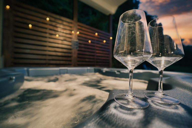 Food & Drinks, The Boho Barn, Sevier