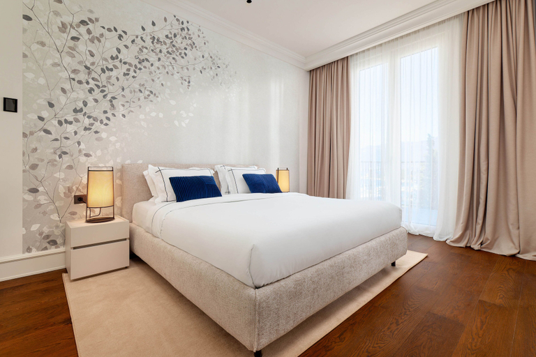 Bedroom 2, Porto Palace