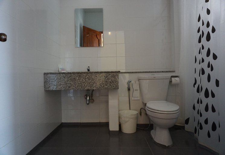 Bathroom 5, Pak Ping Rim Khong, Chiang Saen