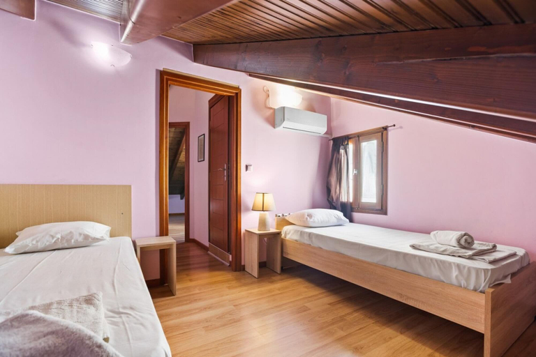 Bedroom 3, Emmanouel Maisonette Near the Sea, Crete