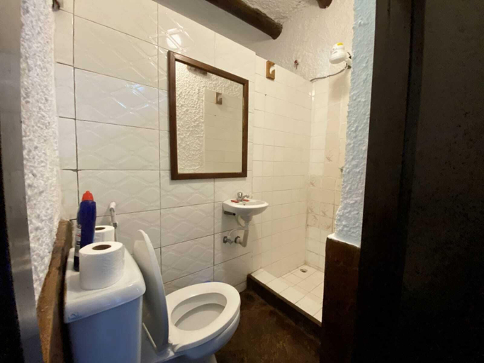 Bathroom, Lux Suites Villa Rosa Mtwapa, Kisauni
