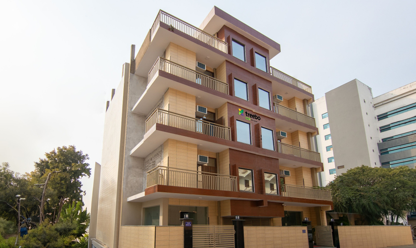 Exterior & Views 2, Treebo Elite Corporate, Sector 62, Gautam Buddha Nagar
