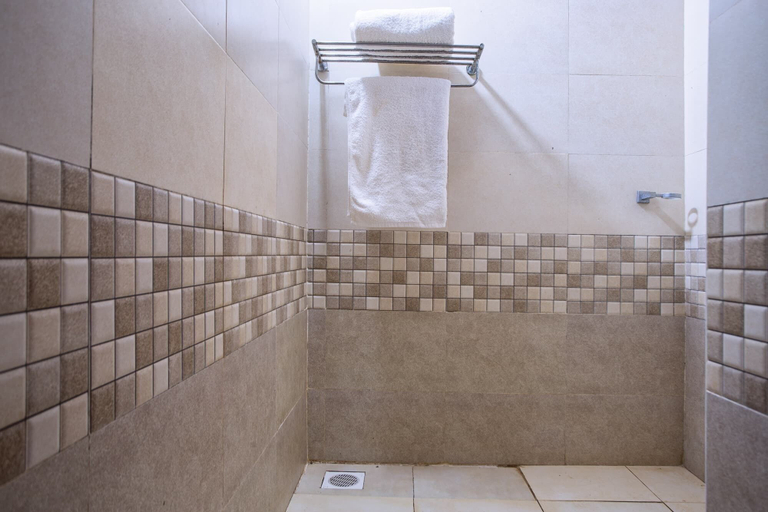 Bathroom 5, Borabora Luxury Tented Camp, Msambweni