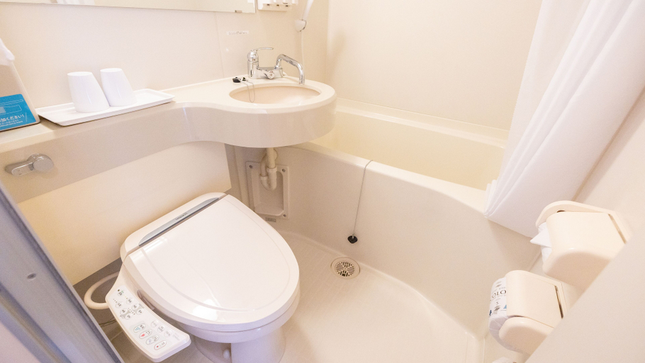 Bathroom 3, Toyoko Inn Higashi-osaka, Higashiōsaka