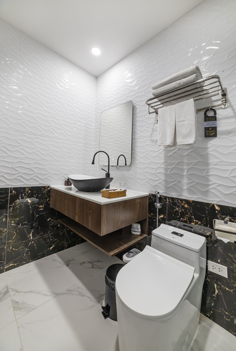 Bathroom 4, TALA Dalat Hotel, Đà Lạt