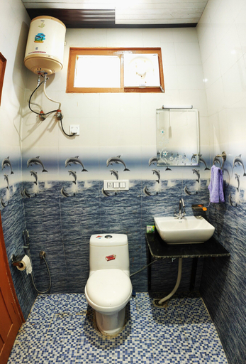 Bathroom 3, Welcome Chail Homestay, Shimla
