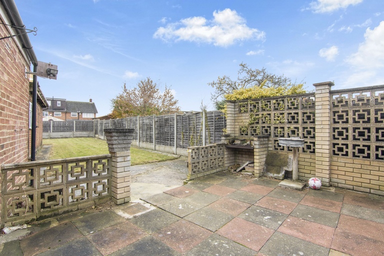 Property grounds, 3 Bed House - Sleeps 5 - Garden - Parking, Kent