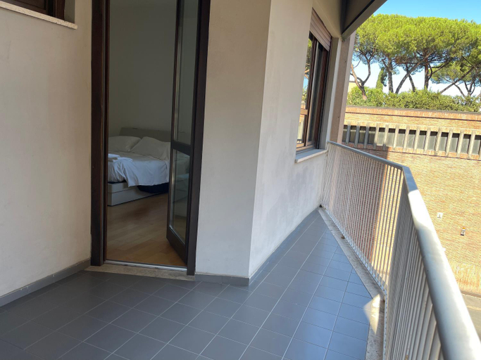Others 4, Laterani Guest House, Rome