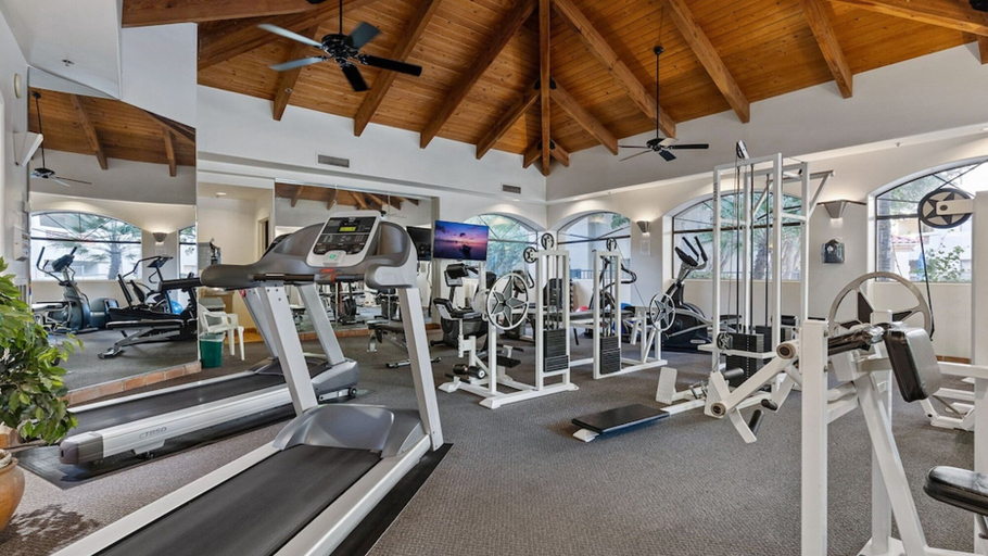 Gym, Beautiful Newly Remodeled 2-bdrm Biltmore Condo!, Maricopa