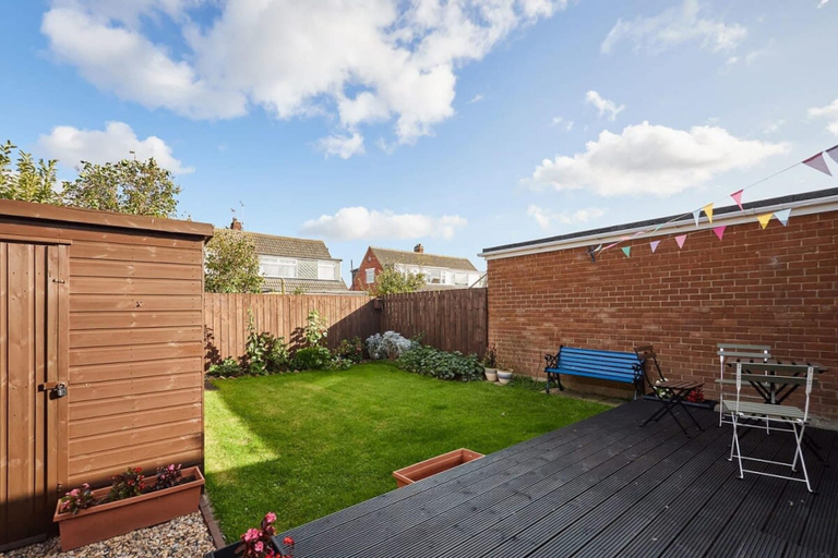 Exterior & Views 2, Host Stay Sands Walk Cottage, Redcar and Cleveland