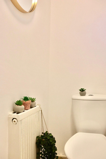 Bathroom 3, Stunning 1 Bedroom Apartment in Central London, London