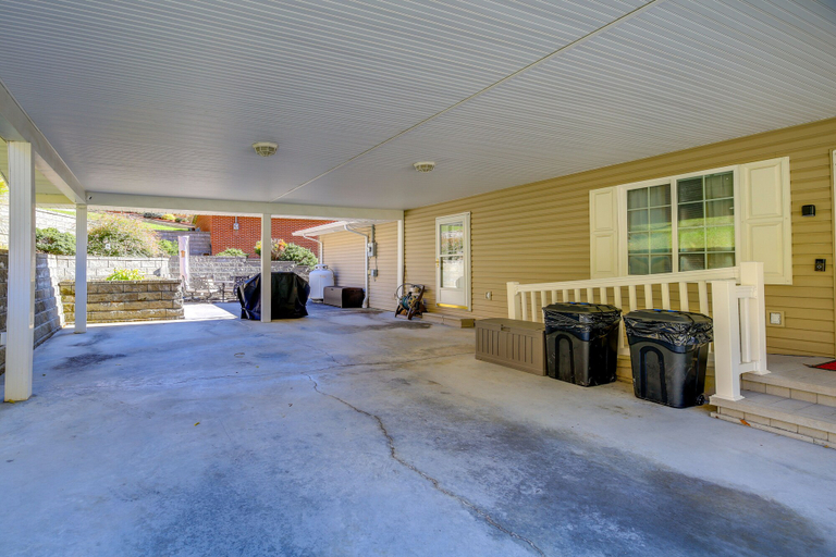 Exterior & Views 2, Laptop-Friendly Appalachian Mountain Retreat!, Norton