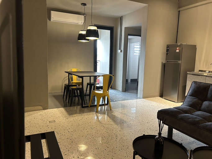 Others 5, M2 LIVING, Kinta