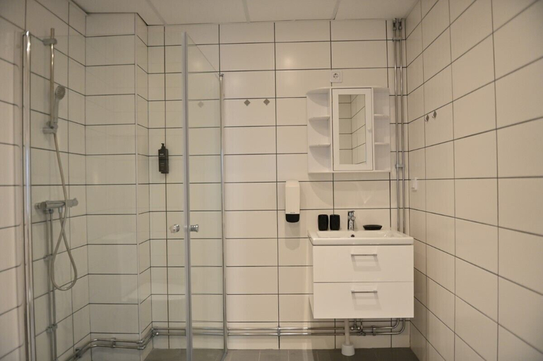 Bathroom 4, Älvsjö stadshotell, Stockholm