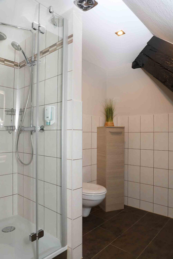 Bathroom 2, Schlossgasthaus Lichtenwalde, Mittelsachsen