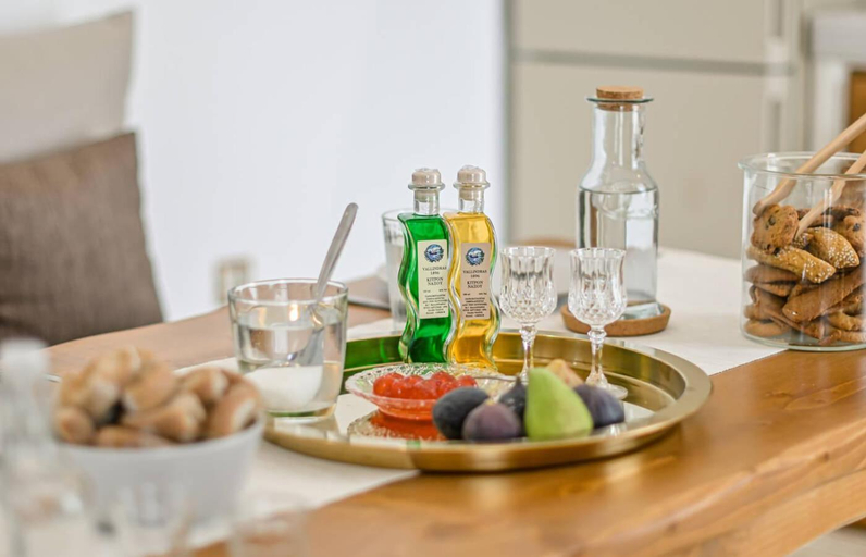 Food & Drinks 5, Memorias Sangri Naxos, South Aegean
