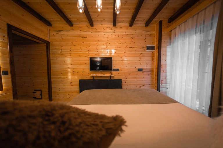 Bedroom 2, Abant Zumrut Dag Evi, Merkez