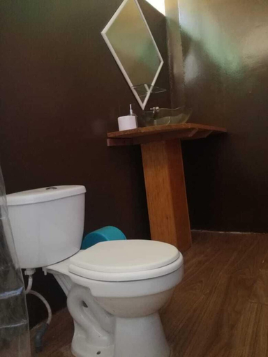 Bathroom 4, DON JAIME HOSTEL \/, Tambopata