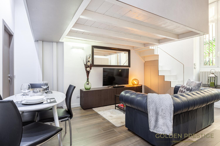 Facilities 4, Golden Prestige, Milano