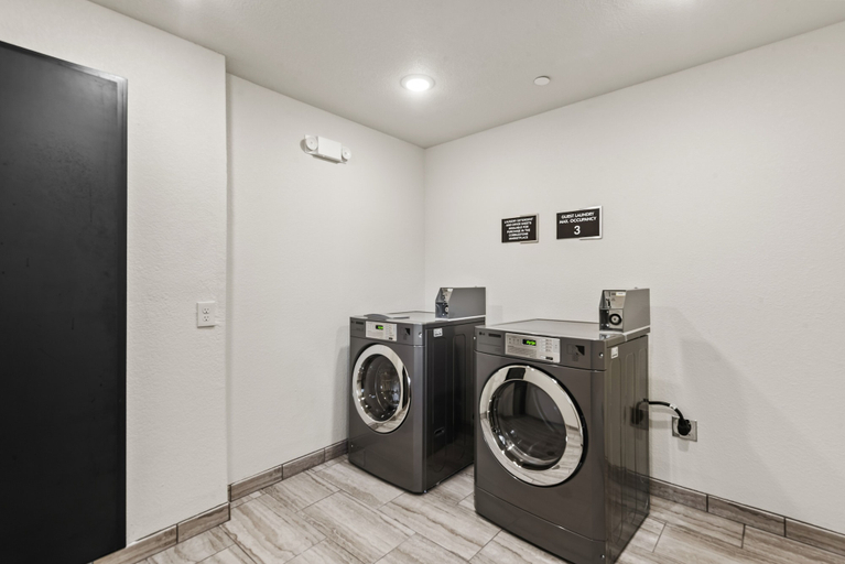 Bathroom 5, Cobblestone Hotel & Suites - Cullman, Cullman