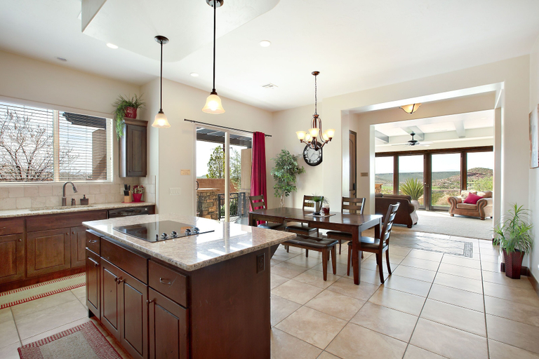 Food & Drinks, Golf Views on the Ridge by RedAwning, Washington