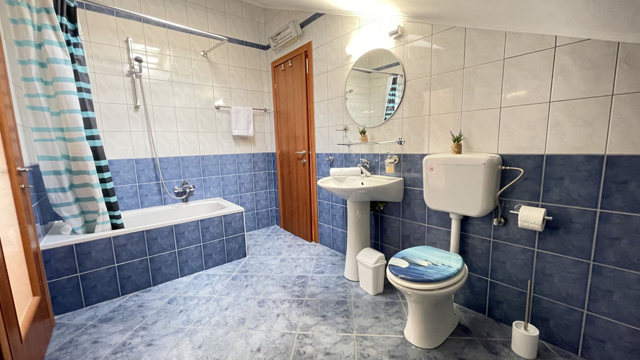 Bathroom 2, Aparment More, Crikvenica