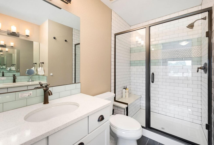 Bathroom 4, Amazing Urban Townhome Near Breweries & River!, Larimer