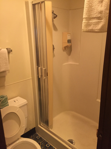 Bathroom 4, Burr Oak Motel, Kossuth