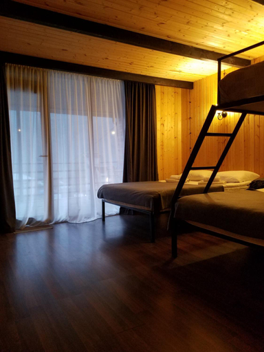 Others 4, Hotel Echoes, Kazbegi