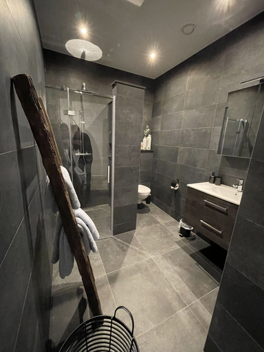 Bathroom 4, BenB Stipdonk, Someren