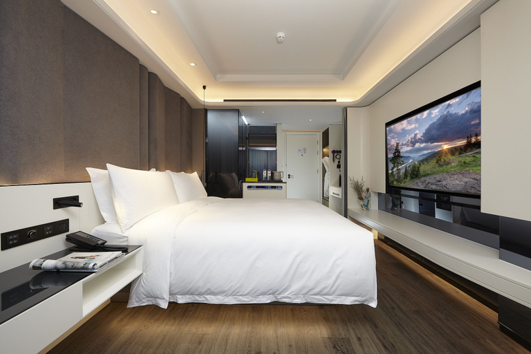 Bedroom 3, Novotel Yangzhou Slender West Lake, Yangzhou