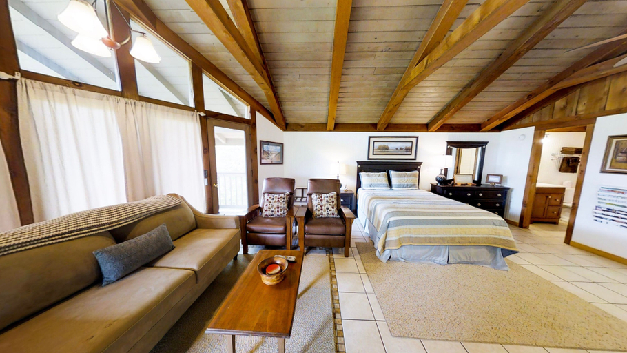 Bedroom 2, Riverview, Blount