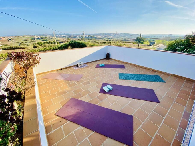 Sport & Beauty 3, Da Silva Surfcamp- 2 Bettzimmer mit Fruhstuck, Lourinhã