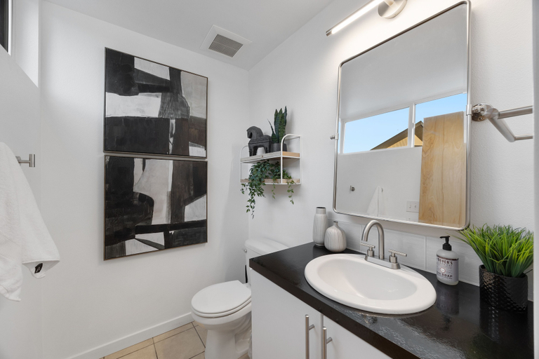 Bathroom 4, Coopers North in Old Town – Hot Tub & Pool Table!, Larimer
