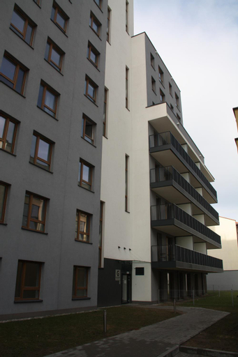 Exterior 9