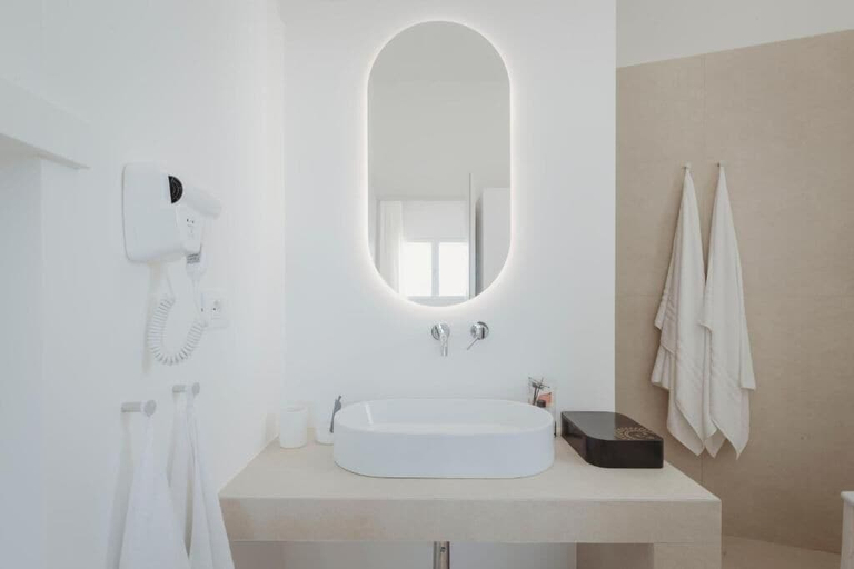 Bathroom 2, Marhaba, Lecce