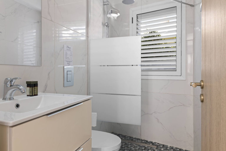 Bathroom 2, Phaedrus Living: Alkminis Seaside Suites Sand