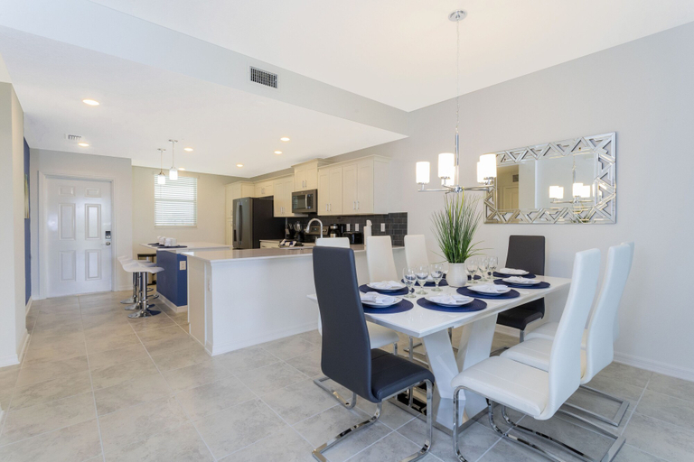 Private kitchen 2, Stunning 2 Bd Condo Close to Disney 304 3191, Osceola
