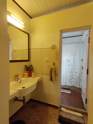 Bedroom 4, The Thota Mane, Hassan