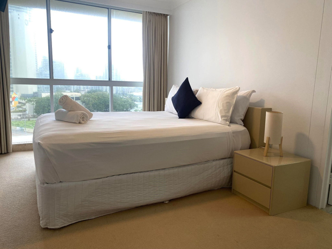 Bedroom 3, Hi Surf Beachfront Resort Apartments, Gold Coast