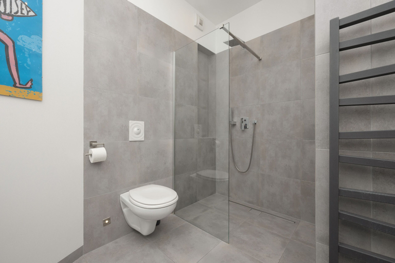 Bathroom 4, Unique Apartment by Renters, Warsaw