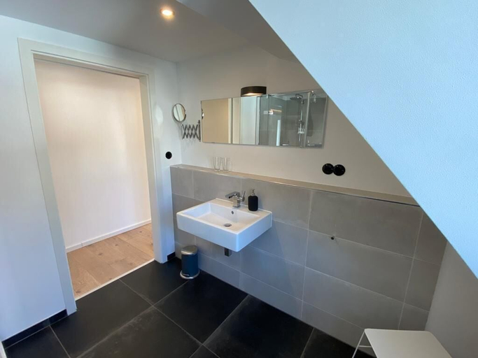 Bathroom 3, Hof Hallenberg, Hochsauerlandkreis