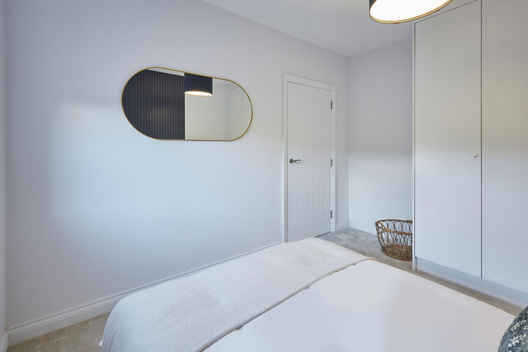 Room 5, Host Stay Apartment 1 Fourth Avenue, York