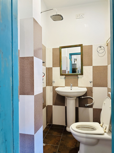 Bathroom 3, Moi Galle Fort by DBI, Galle Four Gravets