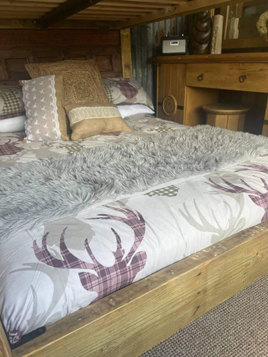 Bedroom 3, Bridie Rose - hot tub Extra Charge Exotic Animals, Herefordshire